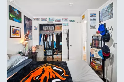 9004 N Mohawk Ave, Portland, OR 97203 - Photo 18