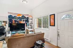 9004 N Mohawk Ave, Portland, OR 97203 - Photo 8