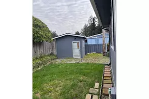 98825 Pleasant Hill Dr, Brookings, OR 97415 - Photo 2