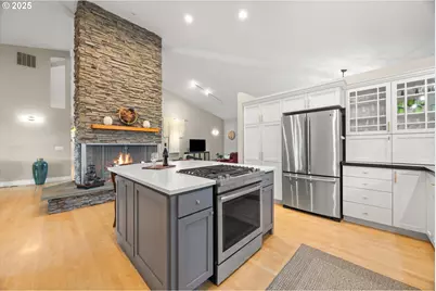 800 Rosemont Rd, West Linn, OR 97068 - Photo 18