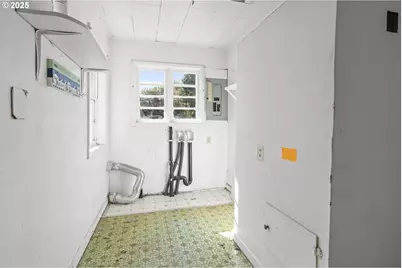 190 S Jefferson St, Lafayette, OR 97127 - Photo 22