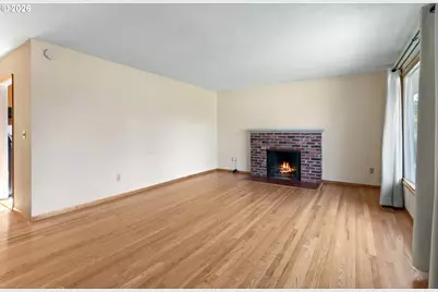 3602 NE 134th Ave, Portland, OR 97230 - Photo 4