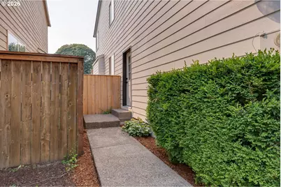 14641 SE Thornapple Ln, Milwaukie, OR 97267 - Photo 28
