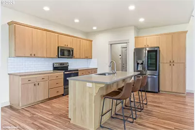 87941 10th St, Veneta, OR 97487 - Photo 10