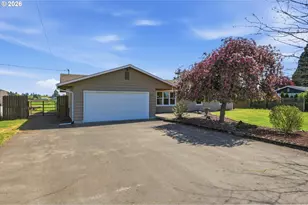 1270 NE Blossom Dr, McMinnville, OR 97128 - Photo 6