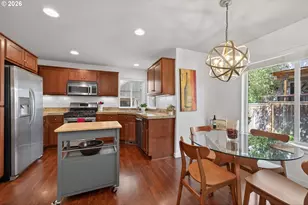 8962 SW 75th Pl, Portland, OR 97223 - Photo 8