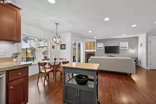 8962 SW 75th Pl, Portland, OR 97223 - Photo 12