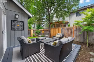8962 SW 75th Pl, Portland, OR 97223 - Photo 32