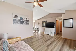 961 Bush Ln, Creswell, OR 97426 - Photo 8