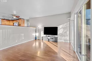 4 Touchstone Ct, Lake Oswego, OR 97035 - Photo 14