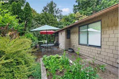 4654 SW Flower Pl, Portland, OR 97221 - Photo 36