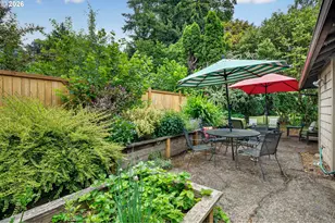 4654 SW Flower Pl, Portland, OR 97221 - Photo 34