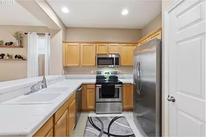 1502 SE Sweetbay St, Hillsboro, OR 97123 - Photo 10