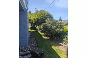 1116 7th St, Florence, OR 97439 - Photo 14