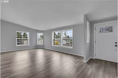 672 SW Sunset Way, Troutdale, OR 97060 - Photo 6