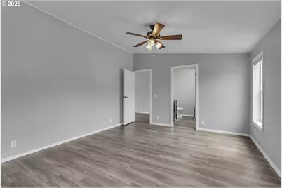 672 SW Sunset Way, Troutdale, OR 97060 - Photo 16