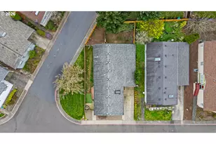 672 SW Sunset Way, Troutdale, OR 97060 - Photo 4