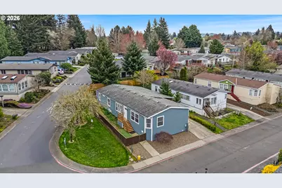 672 SW Sunset Way, Troutdale, OR 97060 - Photo 1