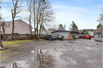 14330 SE Powell Blvd, Portland, OR 97236 - Photo 6