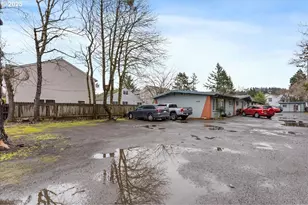 14330 SE Powell Blvd, Portland, OR 97236 - Photo 6