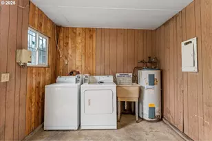 14330 SE Powell Blvd, Portland, OR 97236 - Photo 26