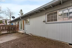 14330 SE Powell Blvd, Portland, OR 97236 - Photo 16