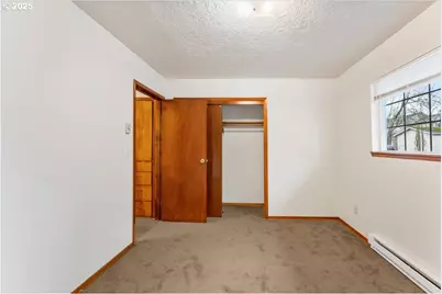 14330 SE Powell Blvd, Portland, OR 97236 - Photo 22