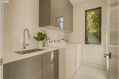 782 Laurel St, Lake Oswego, OR 97034 - Photo 36