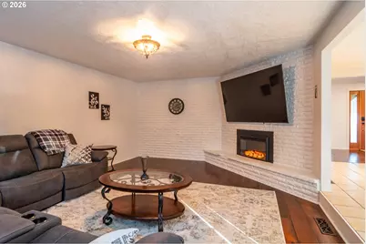 250 Mountain Dr, Roseburg, OR 97471 - Photo 12