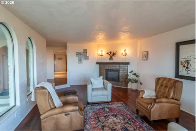 250 Mountain Dr, Roseburg, OR 97471 - Photo 6