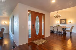 250 Mountain Dr, Roseburg, OR 97471 - Photo 4