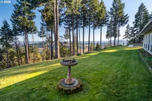 250 Mountain Dr, Roseburg, OR 97471 - Photo 32
