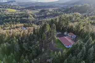 250 Mountain Dr, Roseburg, OR 97471 - Photo 46