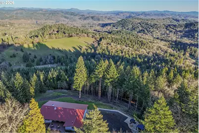 250 Mountain Dr, Roseburg, OR 97471 - Photo 44