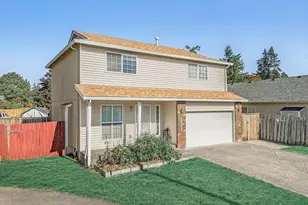 17543 SE Sherman Ct, Portland, OR 97233 - Photo 2
