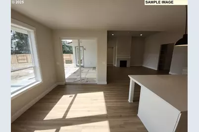 657 Magnolia Ave #10, Woodburn, OR 97071 - Photo 4