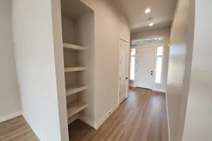 657 Magnolia Ave, Woodburn, OR 97071 - Photo 6