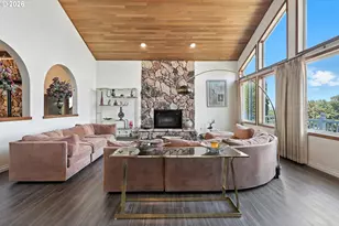 9838 SE Clatsop St, Portland, OR 97266 - Photo 10