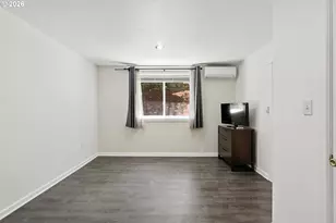 9838 SE Clatsop St, Portland, OR 97266 - Photo 26