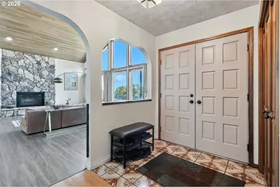 9838 SE Clatsop St, Portland, OR 97266 - Photo 8