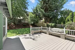 9838 SE Clatsop St, Portland, OR 97266 - Photo 44