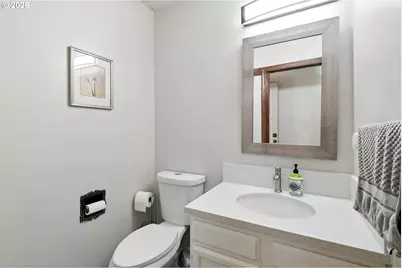 9838 SE Clatsop St, Portland, OR 97266 - Photo 18