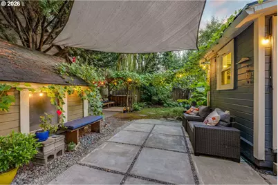 8690 N Willamette Blvd, Portland, OR 97203 - Photo 28