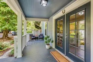 8690 N Willamette Blvd, Portland, OR 97203 - Photo 2