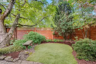 8690 N Willamette Blvd, Portland, OR 97203 - Photo 32
