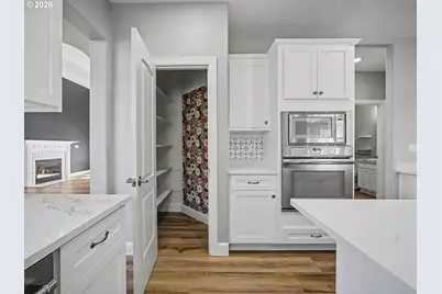 15537 SE Evergreen Dr, Portland, OR 97236 - Photo 14