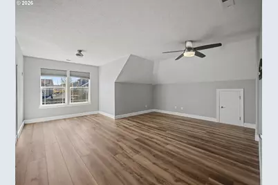 15537 SE Evergreen Dr, Portland, OR 97236 - Photo 32