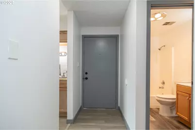 885 NE Sunset St #22, Roseburg, OR 97470 - Photo 6