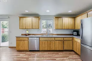 280 NW Country Ct, McMinnville, OR 97128 - Photo 14