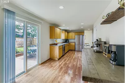 280 NW Country Ct, McMinnville, OR 97128 - Photo 16